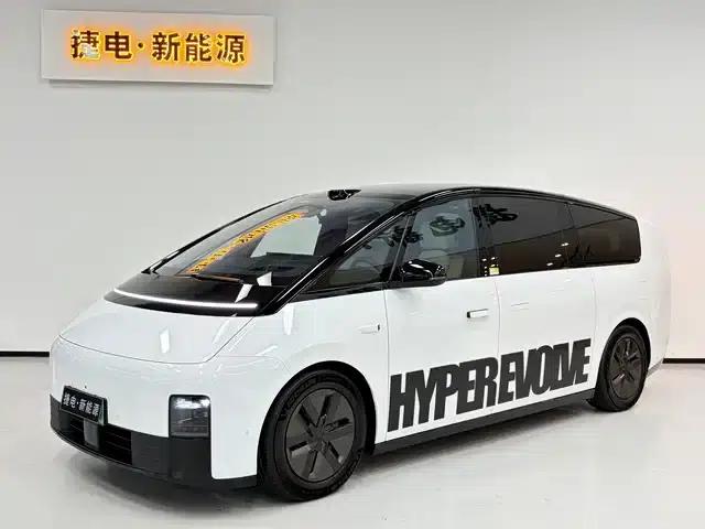 Li Auto MEGA 2025 Home Edition