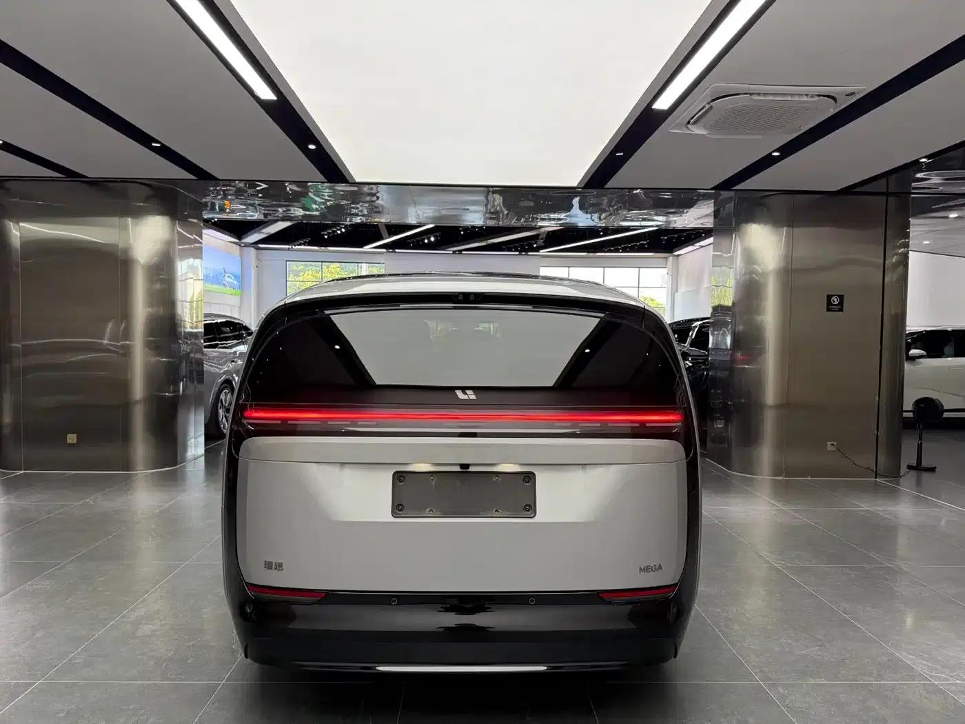 Li Auto MEGA 2024 Ultra — миниатюра 16