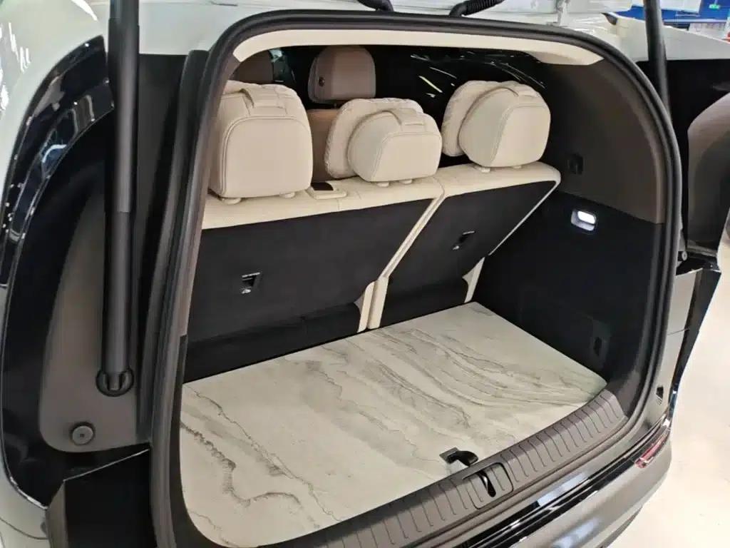 Li Auto MEGA 2024 Ultra — миниатюра 19