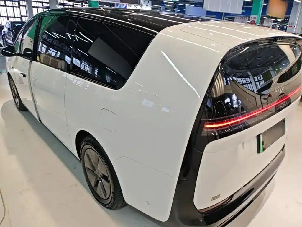 Li Auto MEGA 2024 Ultra — миниатюра 5