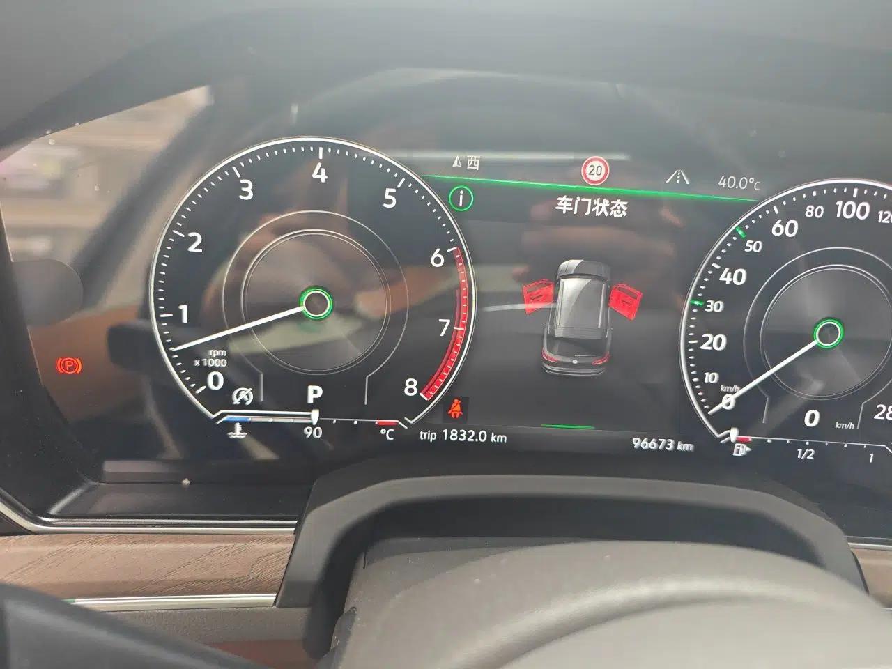 Volkswagen Touareg 2019 3.0 TSI RuiFeng Edition China V Standard — миниатюра 11