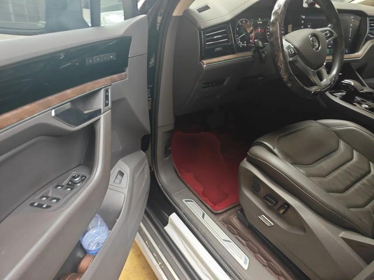 Volkswagen Touareg 2019 3.0 TSI RuiFeng Edition China V Standard — миниатюра 16