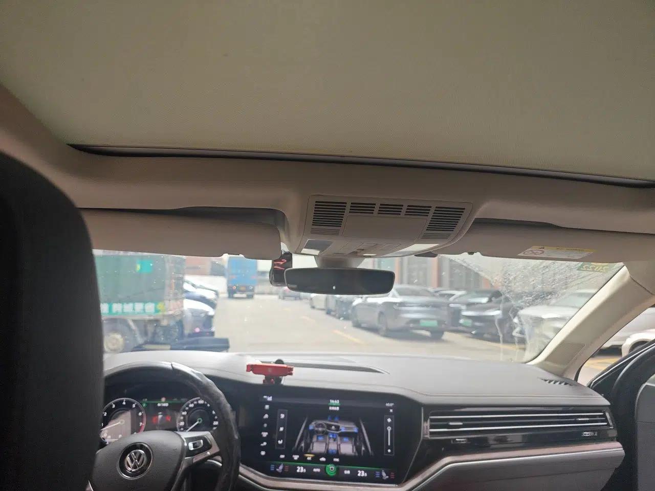 Volkswagen Touareg 2019 3.0 TSI RuiFeng Edition China V Standard — миниатюра 18