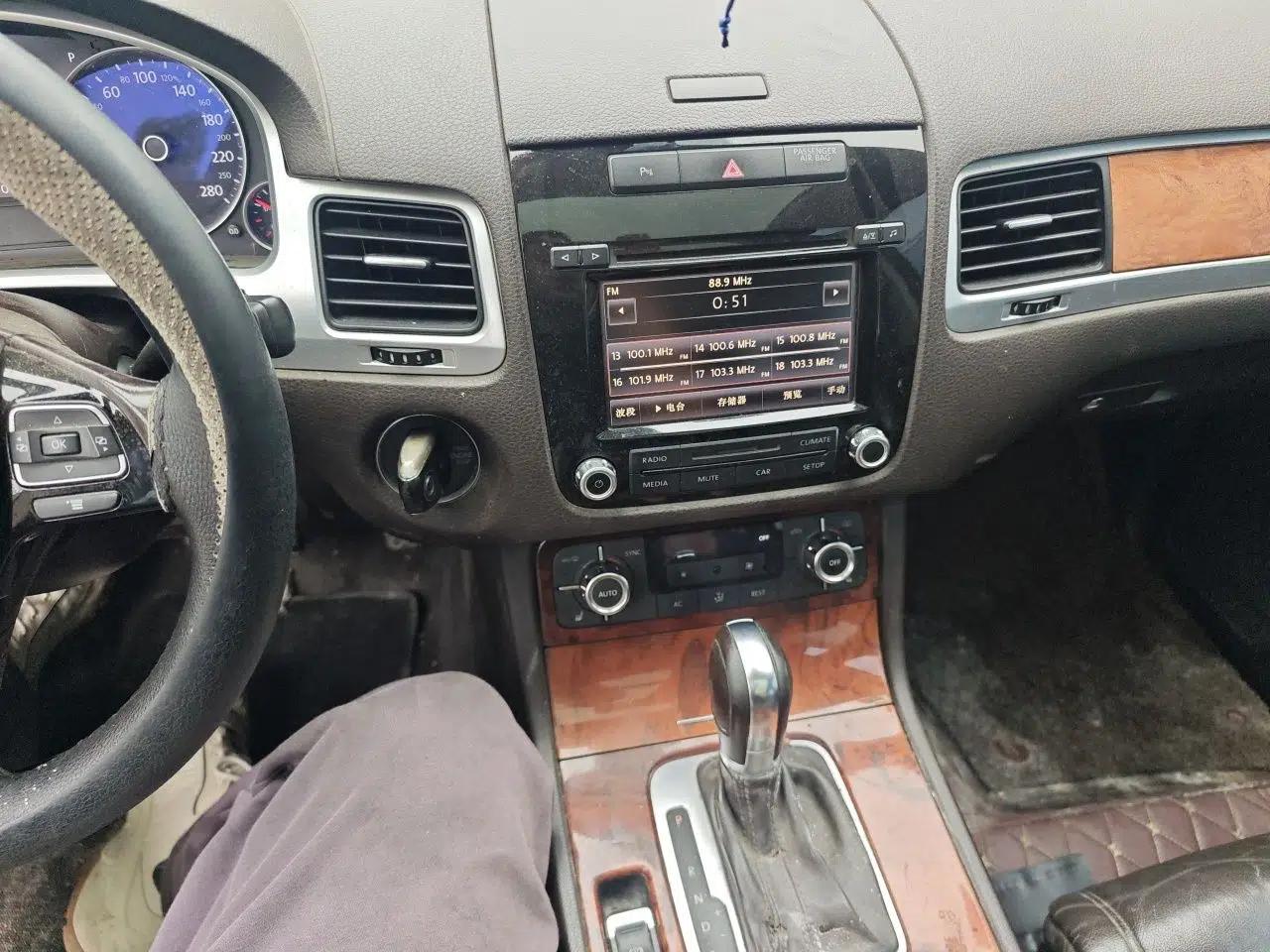 Volkswagen Touareg 2011 3.0 TSI Standard Version — миниатюра 13