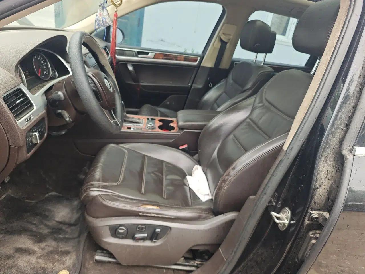 Volkswagen Touareg 2011 3.0 TSI Standard Version — миниатюра 15