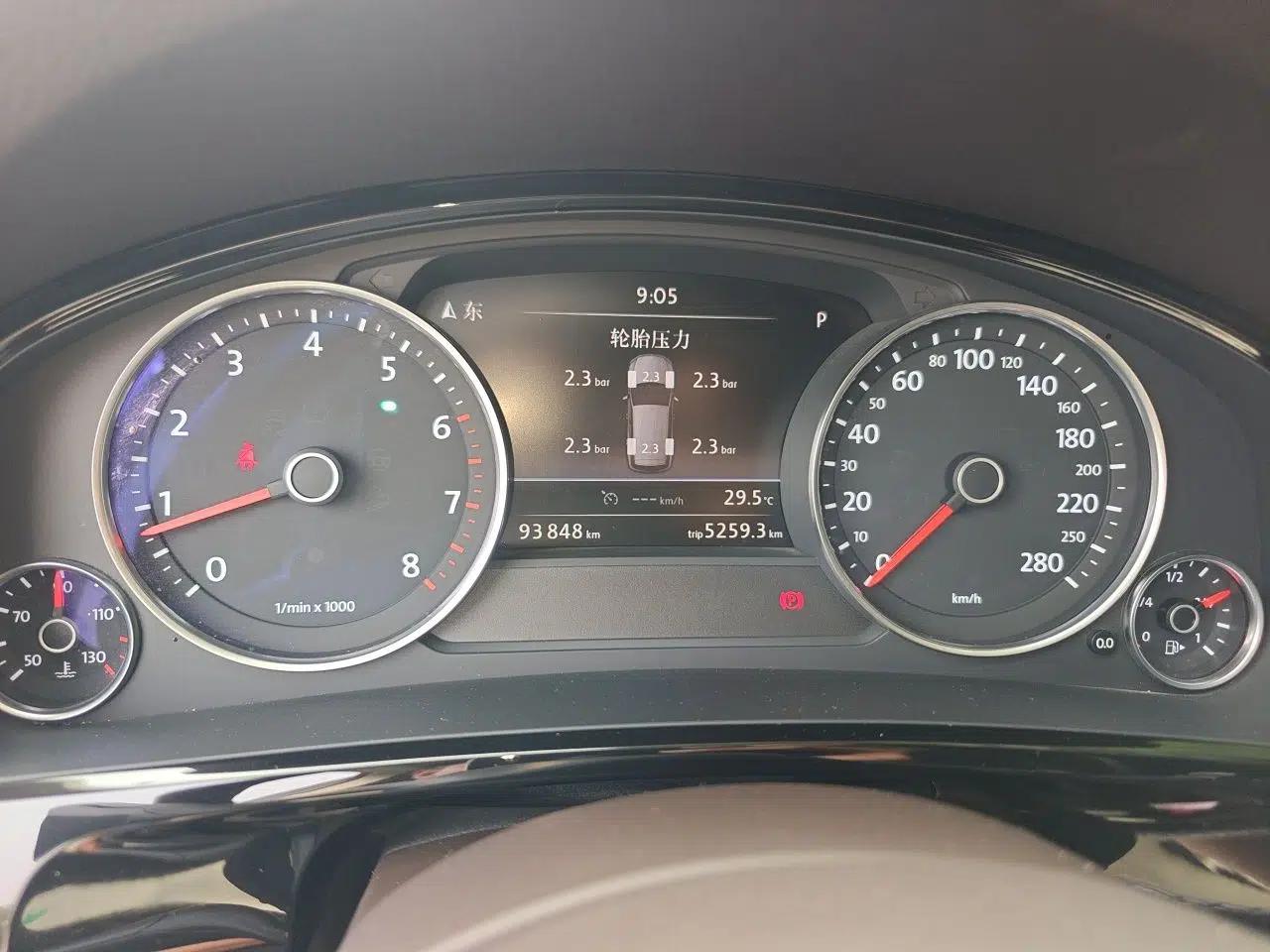 Volkswagen Touareg 2015 3.0 TSI Standard Model — миниатюра 11