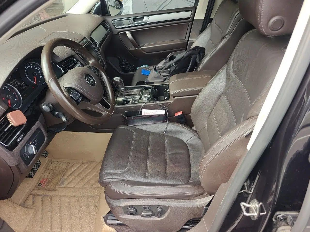 Volkswagen Touareg 2015 3.0 TSI Standard Model — миниатюра 15
