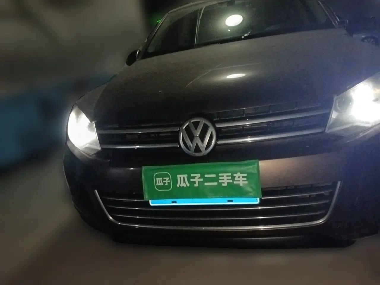 Volkswagen Touareg 2011 3.0 TSI Standard Version — миниатюра 2