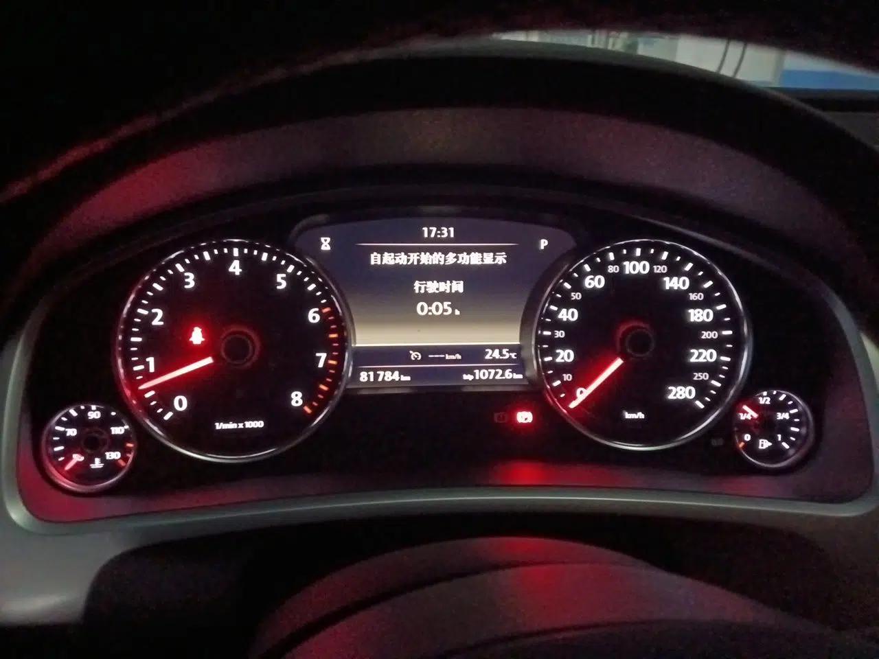 Volkswagen Touareg 2011 3.0 TSI Standard Version — миниатюра 11