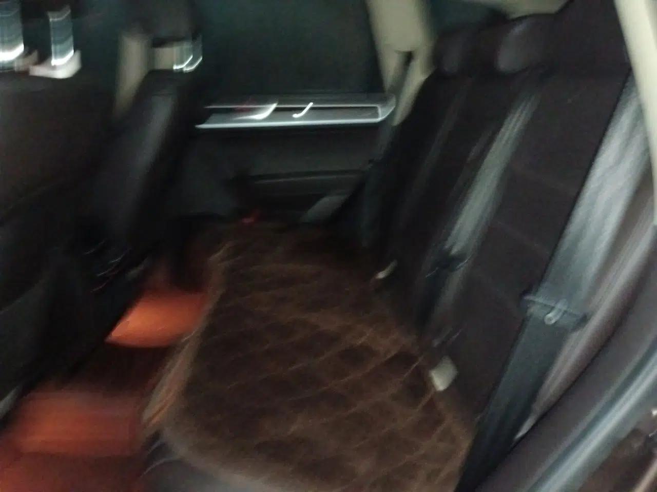 Volkswagen Touareg 2011 3.0 TSI Standard Version — миниатюра 17
