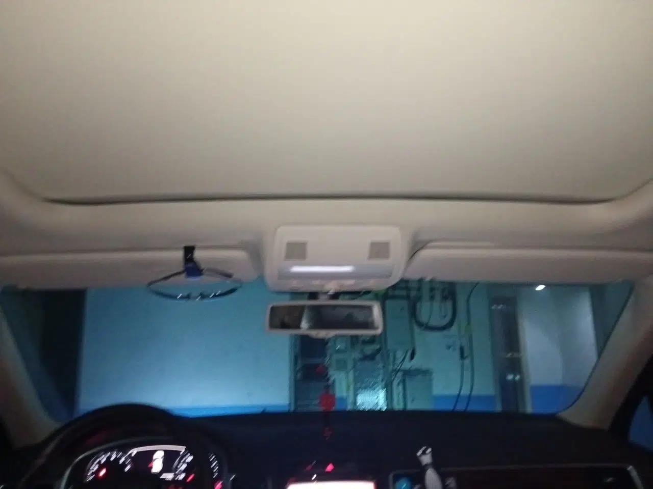 Volkswagen Touareg 2011 3.0 TSI Standard Version — миниатюра 18