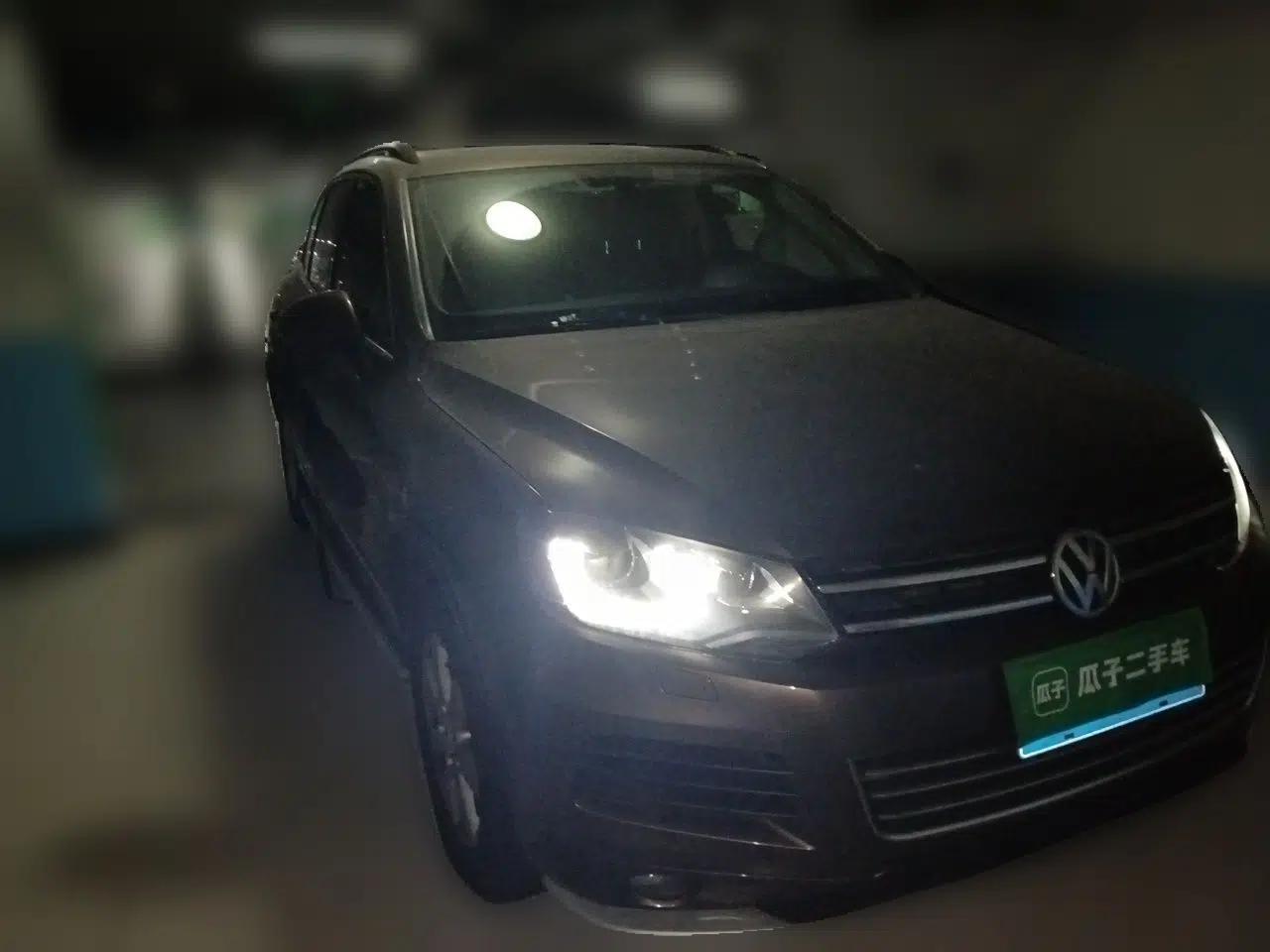 Volkswagen Touareg 2011 3.0 TSI Standard Version — миниатюра 3