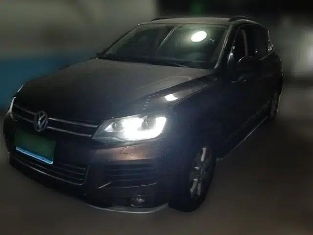 Volkswagen Touareg 2011 3.0 TSI Standard Version