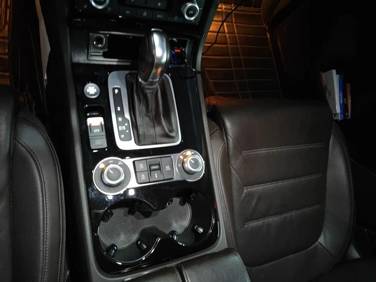 Volkswagen Touareg 2017 3.0 TSI Touareg Model — миниатюра 14