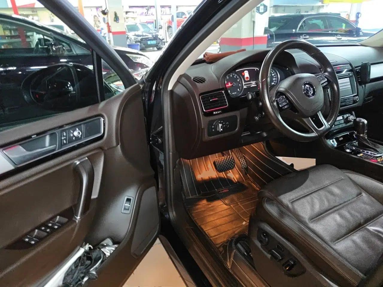 Volkswagen Touareg 2017 3.0 TSI Touareg Model — миниатюра 16