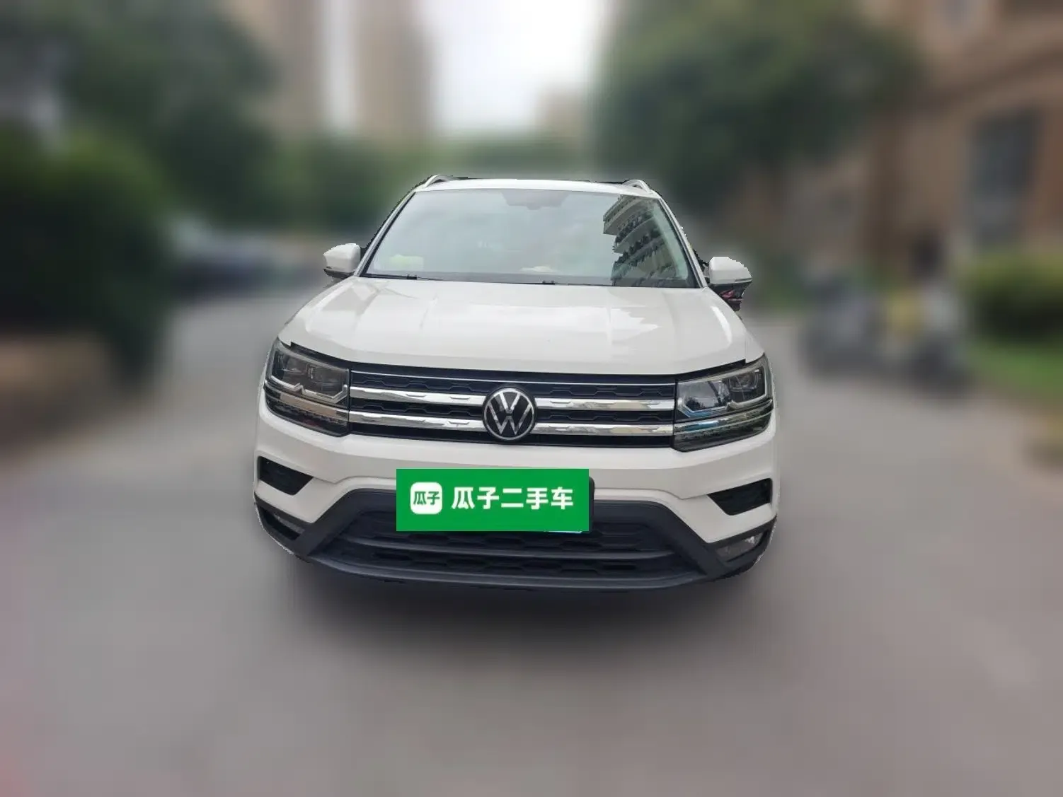 Volkswagen Tharu 2022 280TSI Two-Wheel-Drive Luxury Edition — миниатюра 2