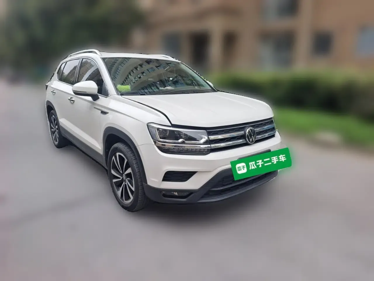 Volkswagen Tharu 2022 280TSI Two-Wheel-Drive Luxury Edition — миниатюра 3