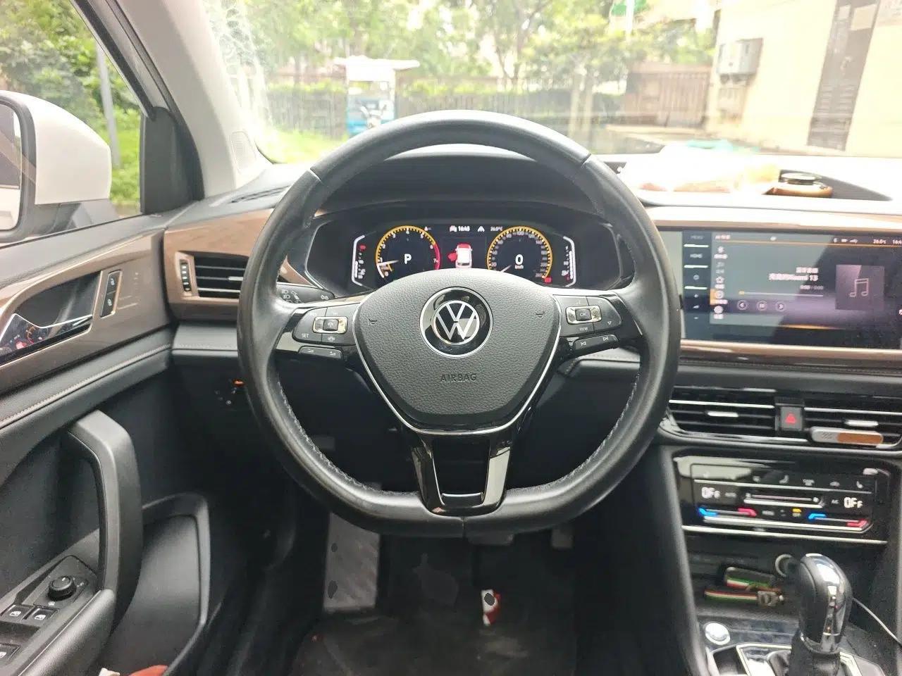 Volkswagen Tharu 2022 280TSI Two-Wheel-Drive Luxury Edition — миниатюра 10