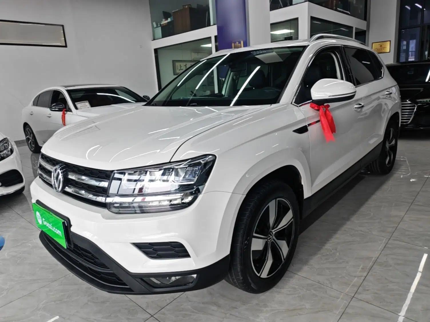 Volkswagen Tharu 2021 280TSI Two-Wheel Drive Comfort Edition — миниатюра 1