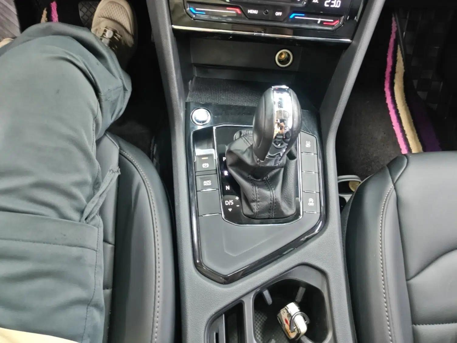 Volkswagen Tharu 2021 280TSI Two-Wheel Drive Comfort Edition — миниатюра 16