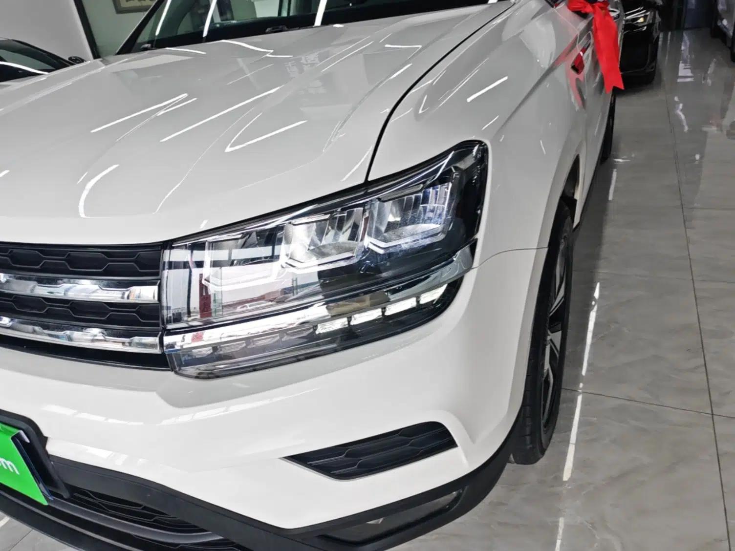 Volkswagen Tharu 2021 280TSI Two-Wheel Drive Comfort Edition — миниатюра 8