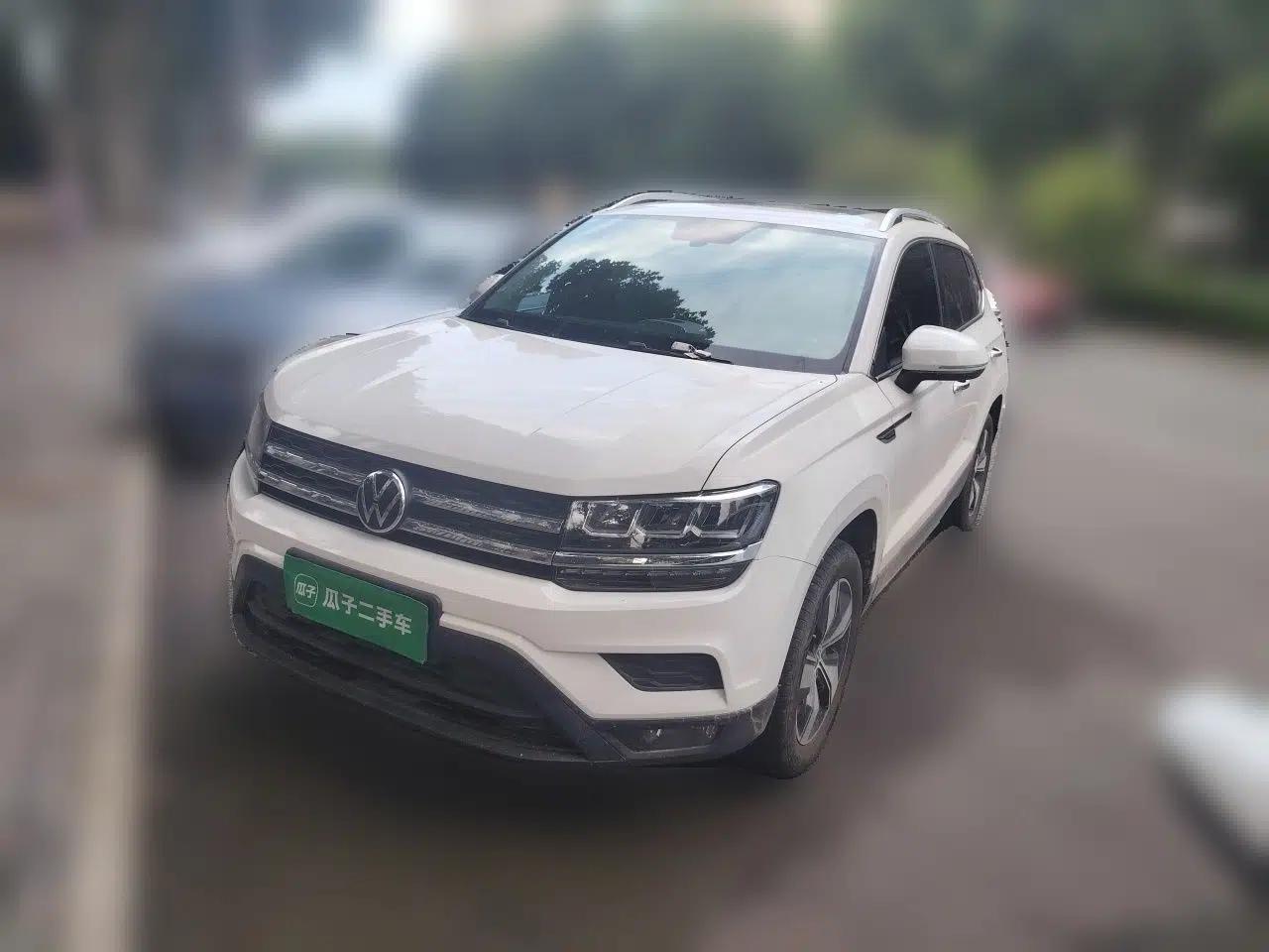 Volkswagen Tharu 2021 280TSI Two-Wheel Drive Comfort Edition — миниатюра 1