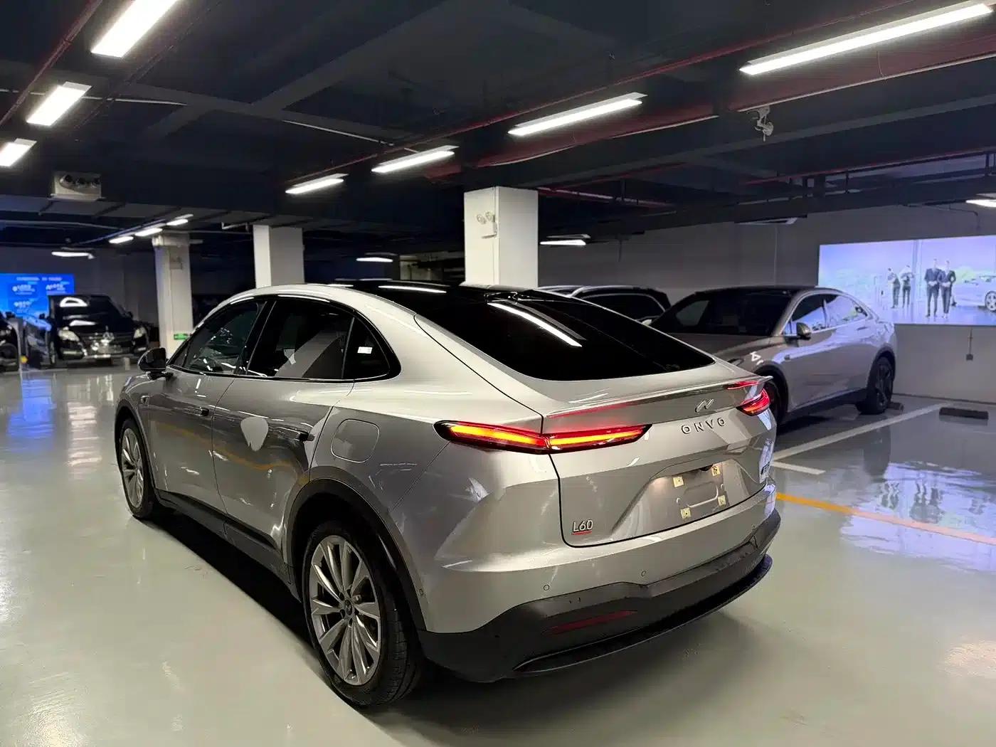 L60 2025 Model 60kWh Four-Wheel Drive — миниатюра 5
