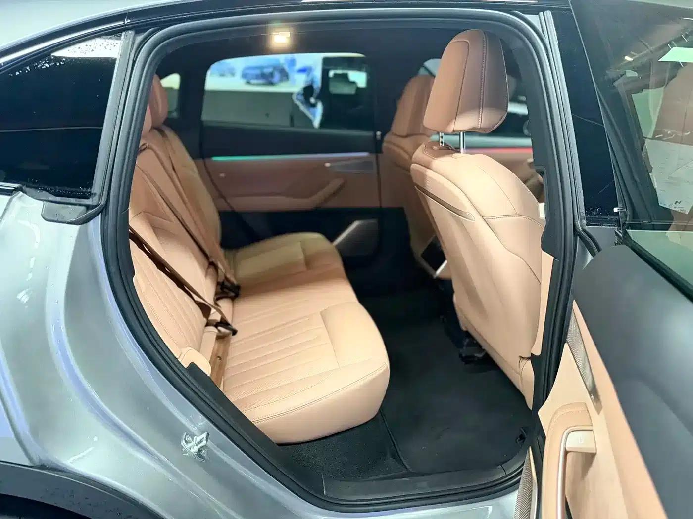 L60 2025 Model 60kWh Four-Wheel Drive — миниатюра 9