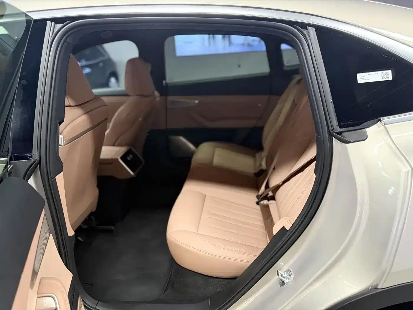 L60 2025 Model 60kWh Four-Wheel Drive — миниатюра 9