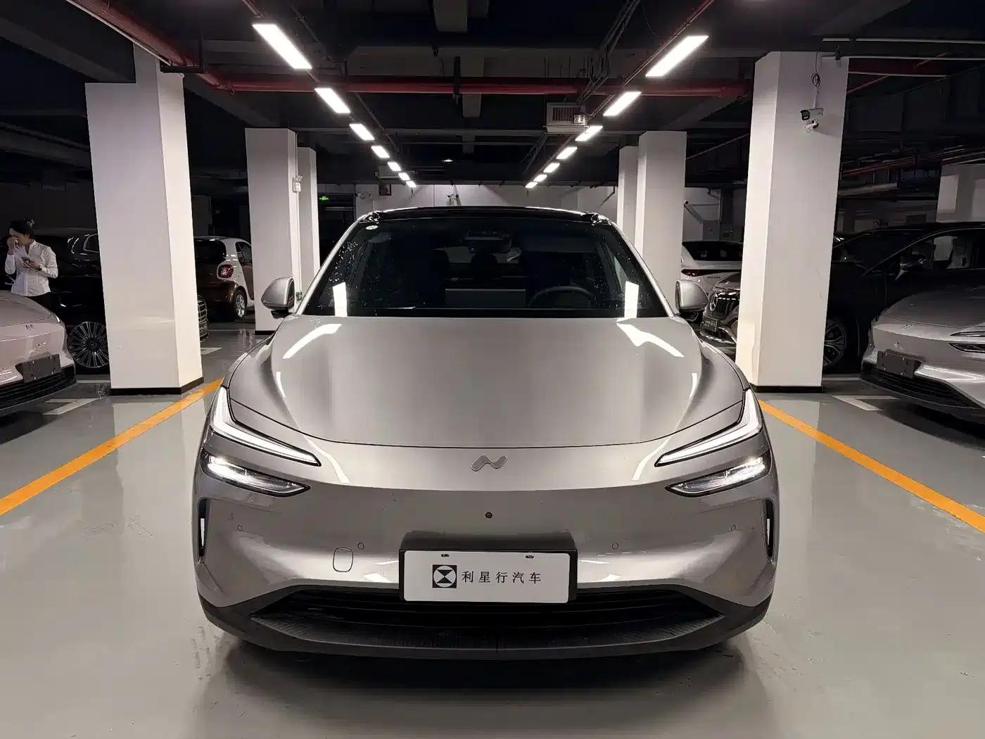 L60 2025 Model 60kWh Four-Wheel Drive — миниатюра 2