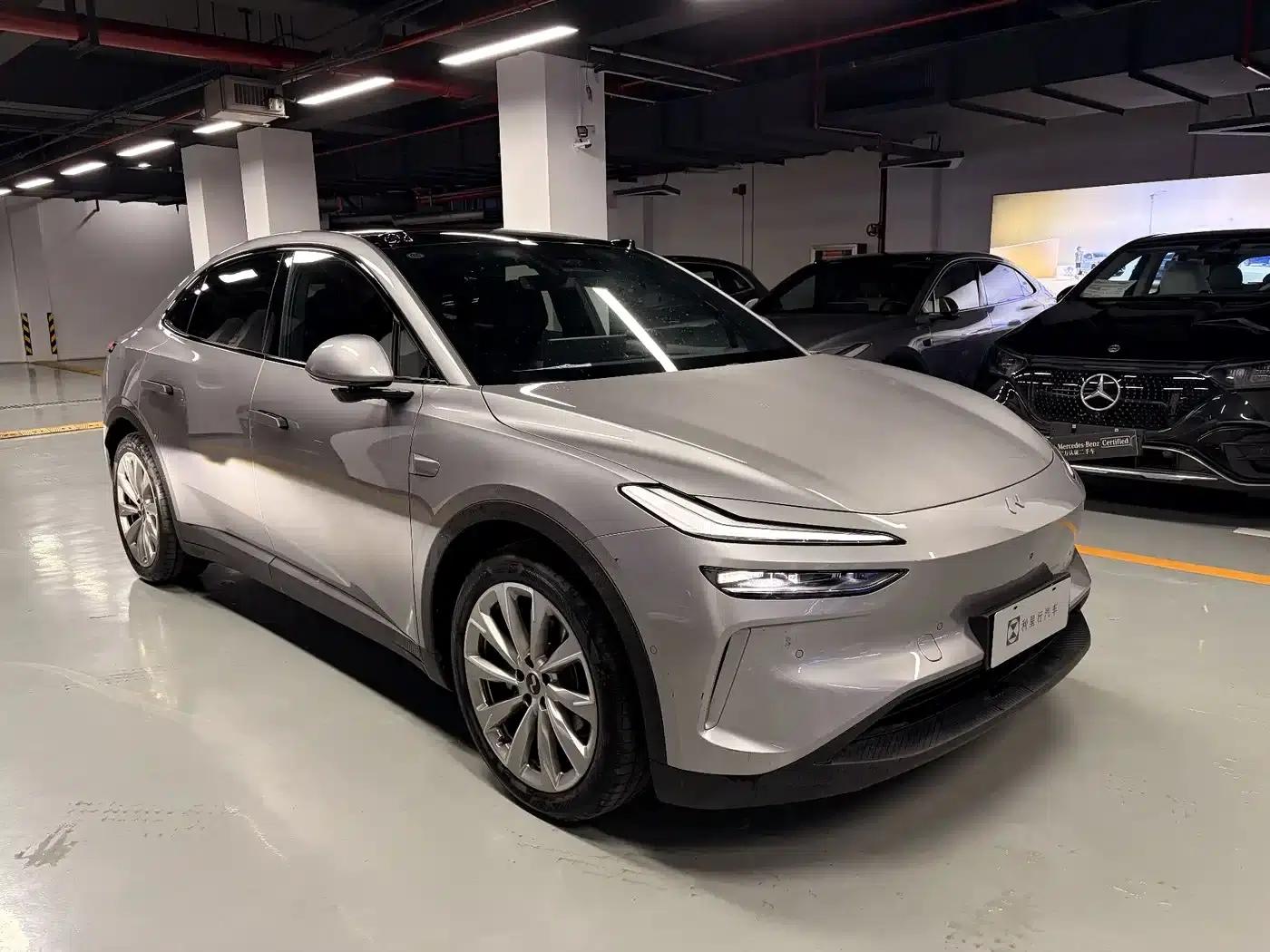 L60 2025 Model 60kWh Four-Wheel Drive — миниатюра 3