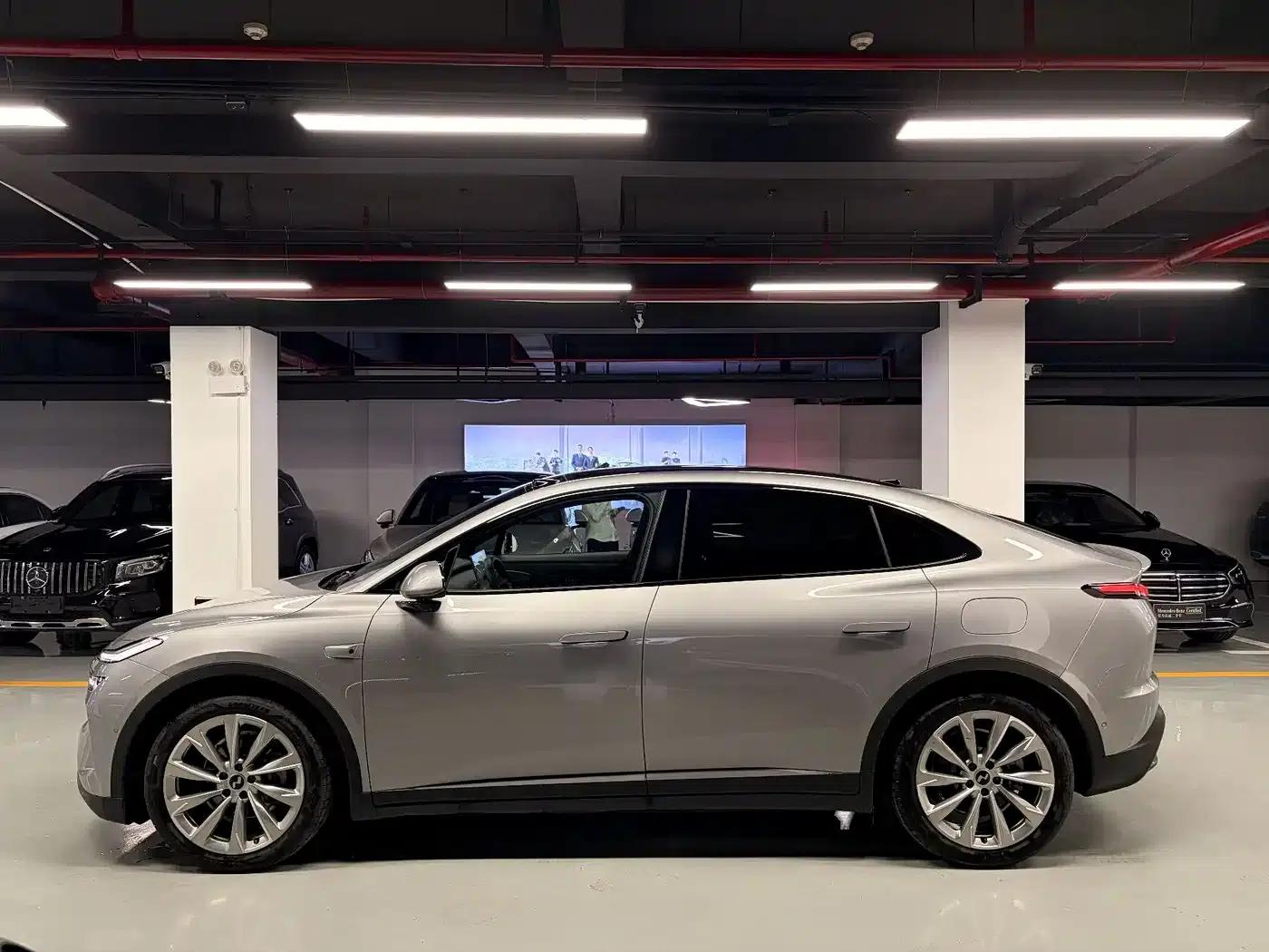L60 2025 Model 60kWh Four-Wheel Drive — миниатюра 10