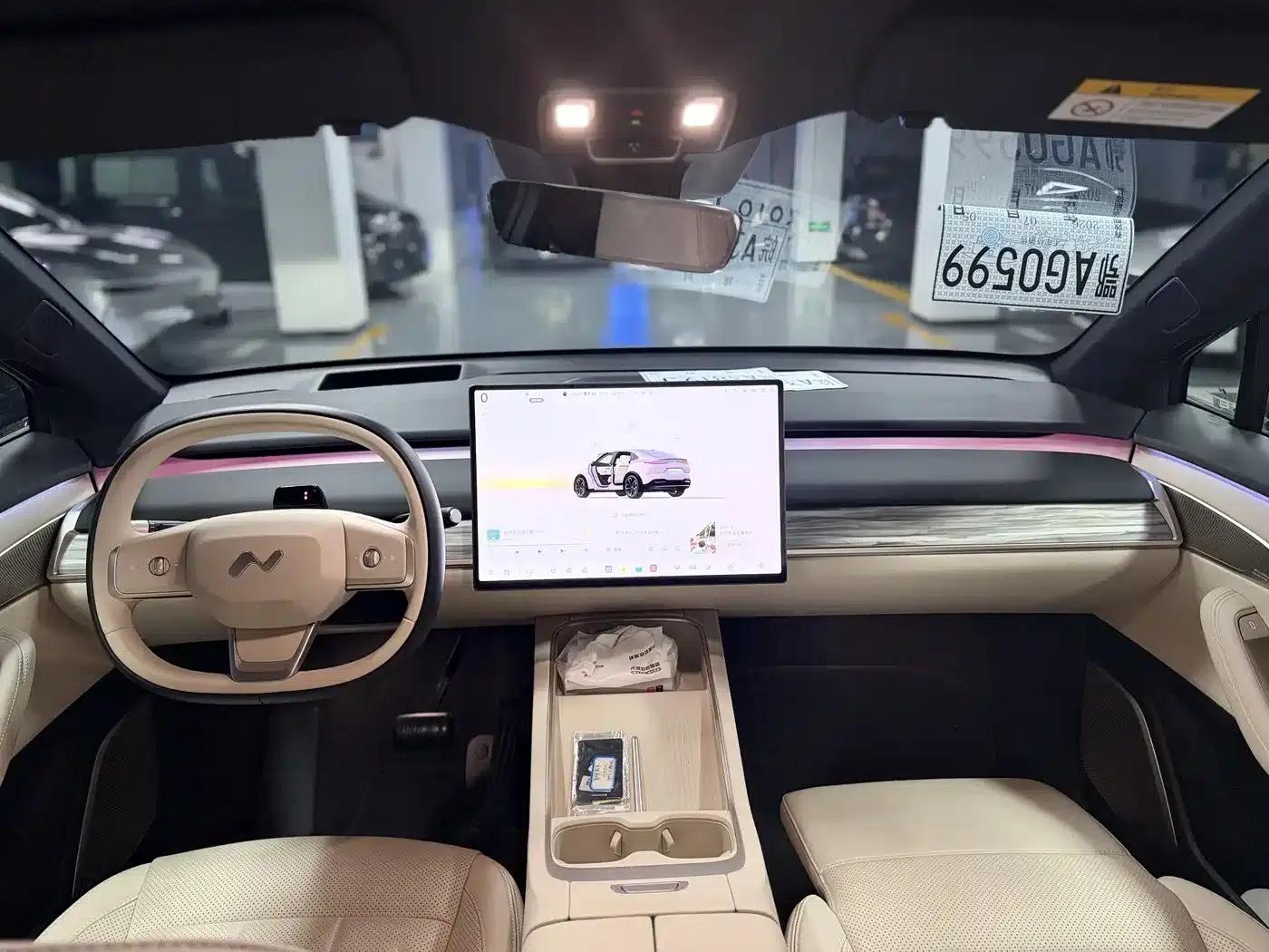 L60 2025 Model 60kWh Four-Wheel Drive — миниатюра 3