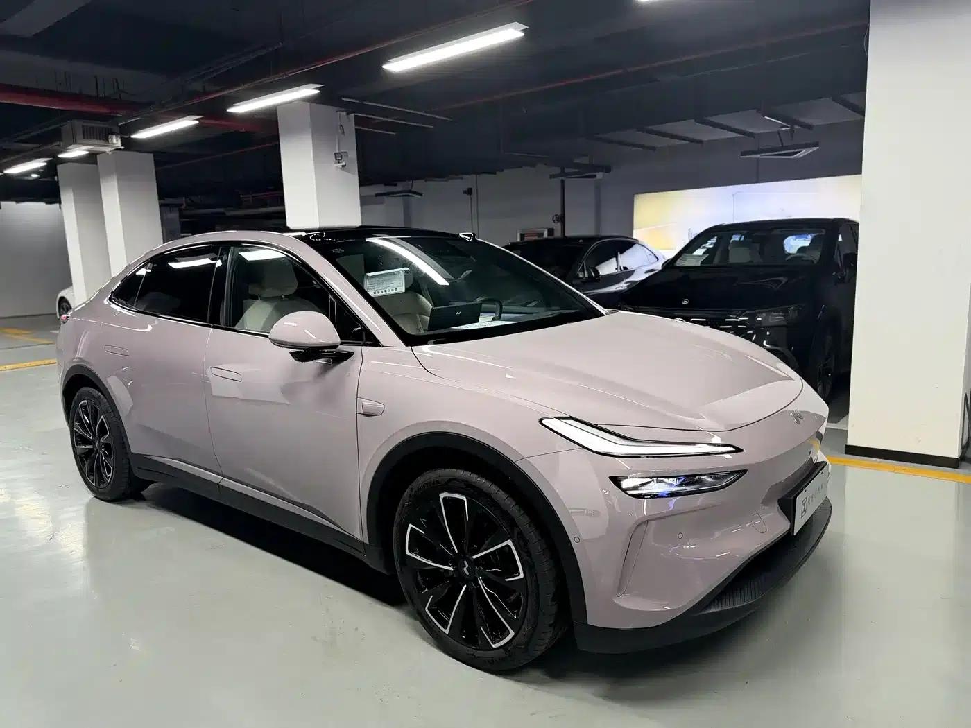 L60 2025 Model 60kWh Four-Wheel Drive — миниатюра 4