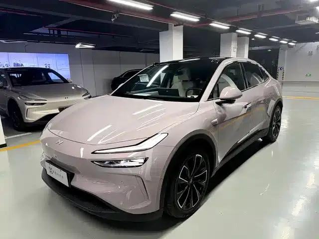 L60 2025 Model 60kWh Four-Wheel Drive