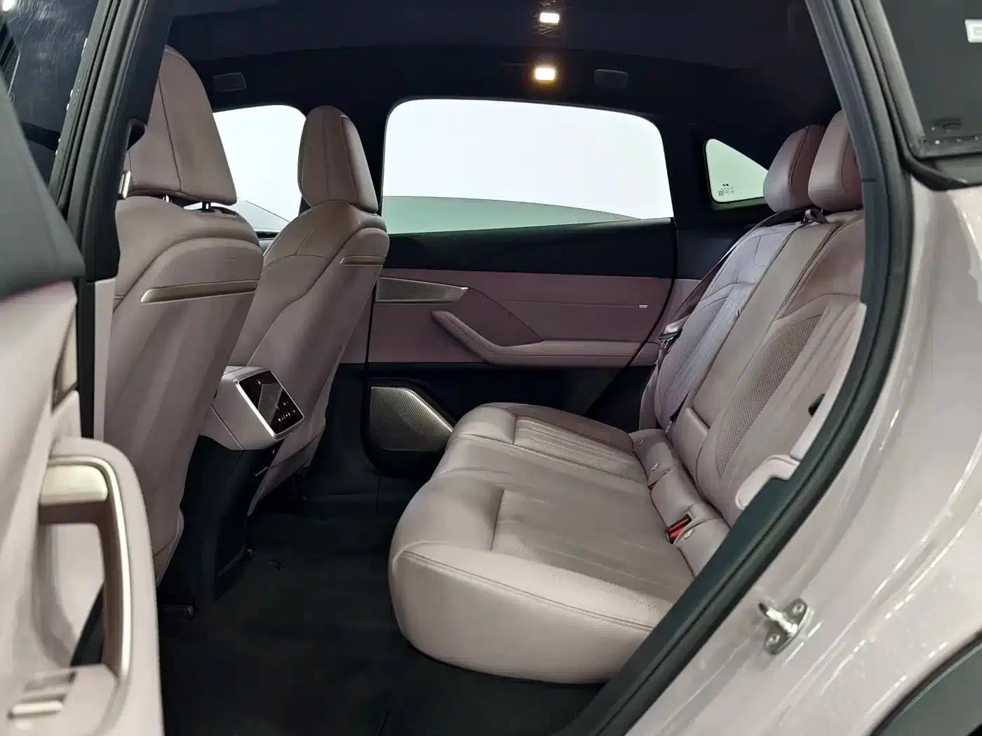 Chevrolet L60 2024 60kWh Rear-Wheel Drive — миниатюра 9