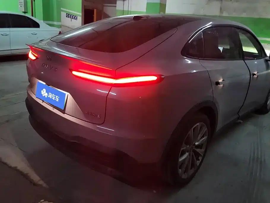 L60 2025 Model 60kWh Violet Limited Edition — миниатюра 3