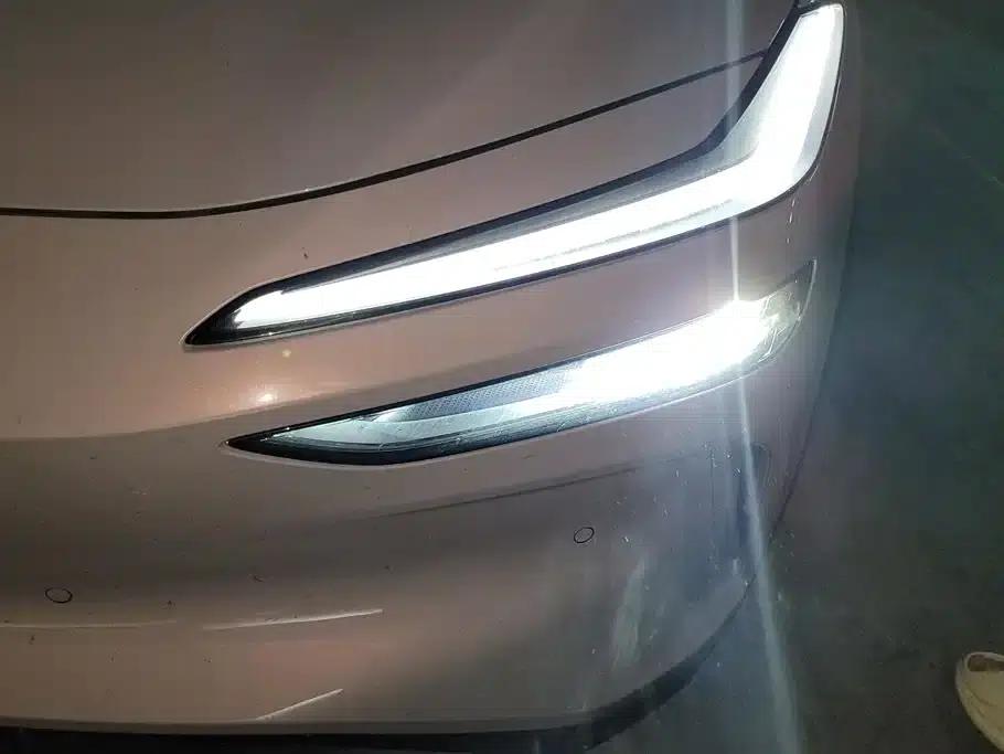 L60 2025 Model 60kWh Violet Limited Edition — миниатюра 5