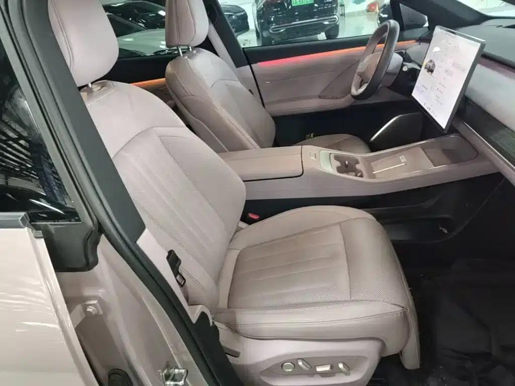 Chevrolet L60 2024 60kWh Rear-Wheel Drive — миниатюра 25