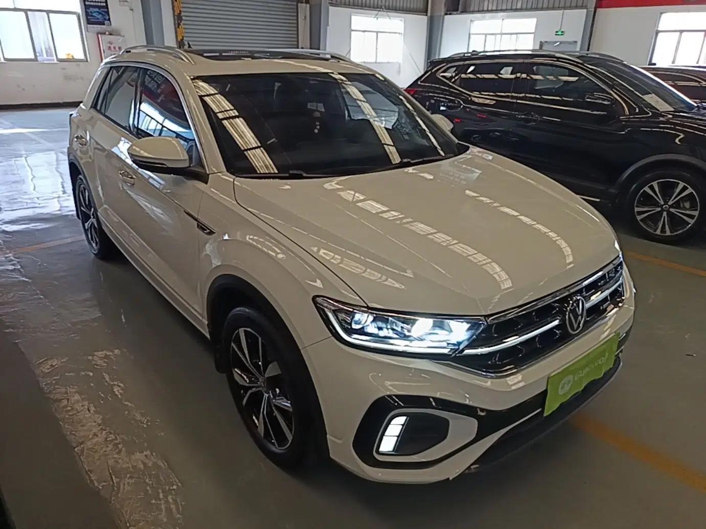 Volkswagen T-ROC 2024 300TSI DSG Two-Wheel-Drive Chen Guang Edition — миниатюра 3