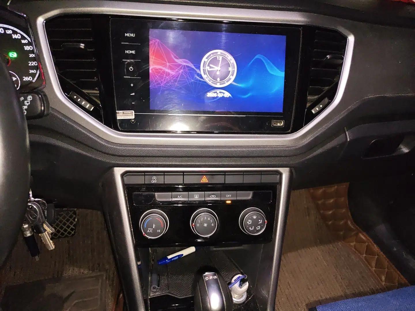 Volkswagen T-ROC 2020 280TSI DSG Two-Wheel-Drive Elite Version — миниатюра 13