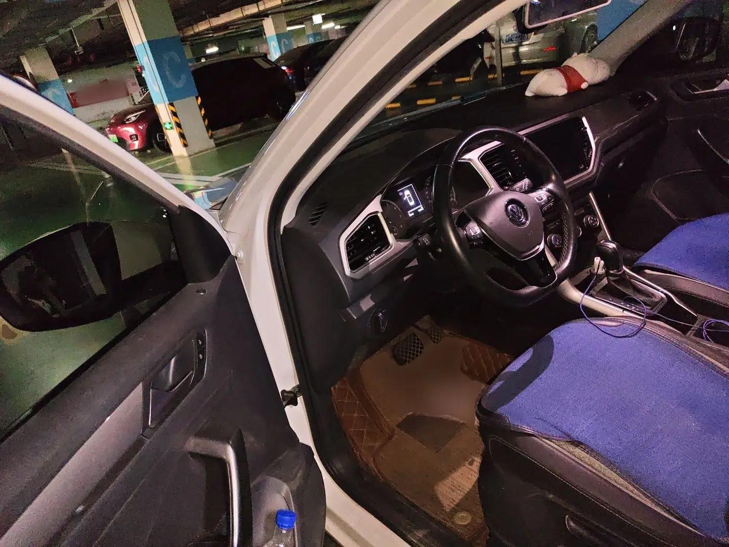 Volkswagen T-ROC 2020 280TSI DSG Two-Wheel-Drive Elite Version — миниатюра 16