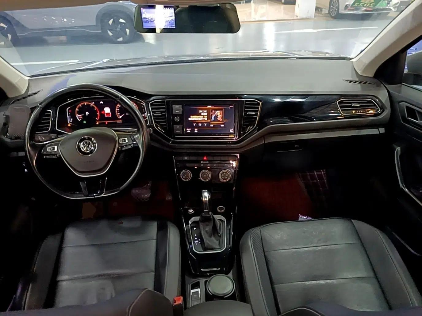 Volkswagen T-ROC 2020 280TSI DSG Two-Wheel Drive Comfort Version — миниатюра 12