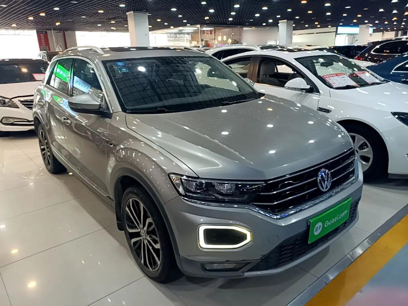 Volkswagen T-ROC 2020 280TSI DSG Two-Wheel Drive Comfort Version — миниатюра 3