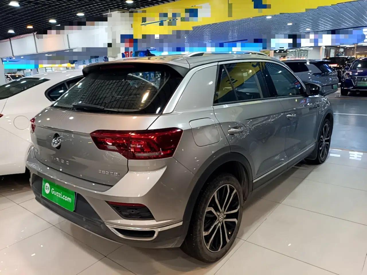 Volkswagen T-ROC 2020 280TSI DSG Two-Wheel Drive Comfort Version — миниатюра 6