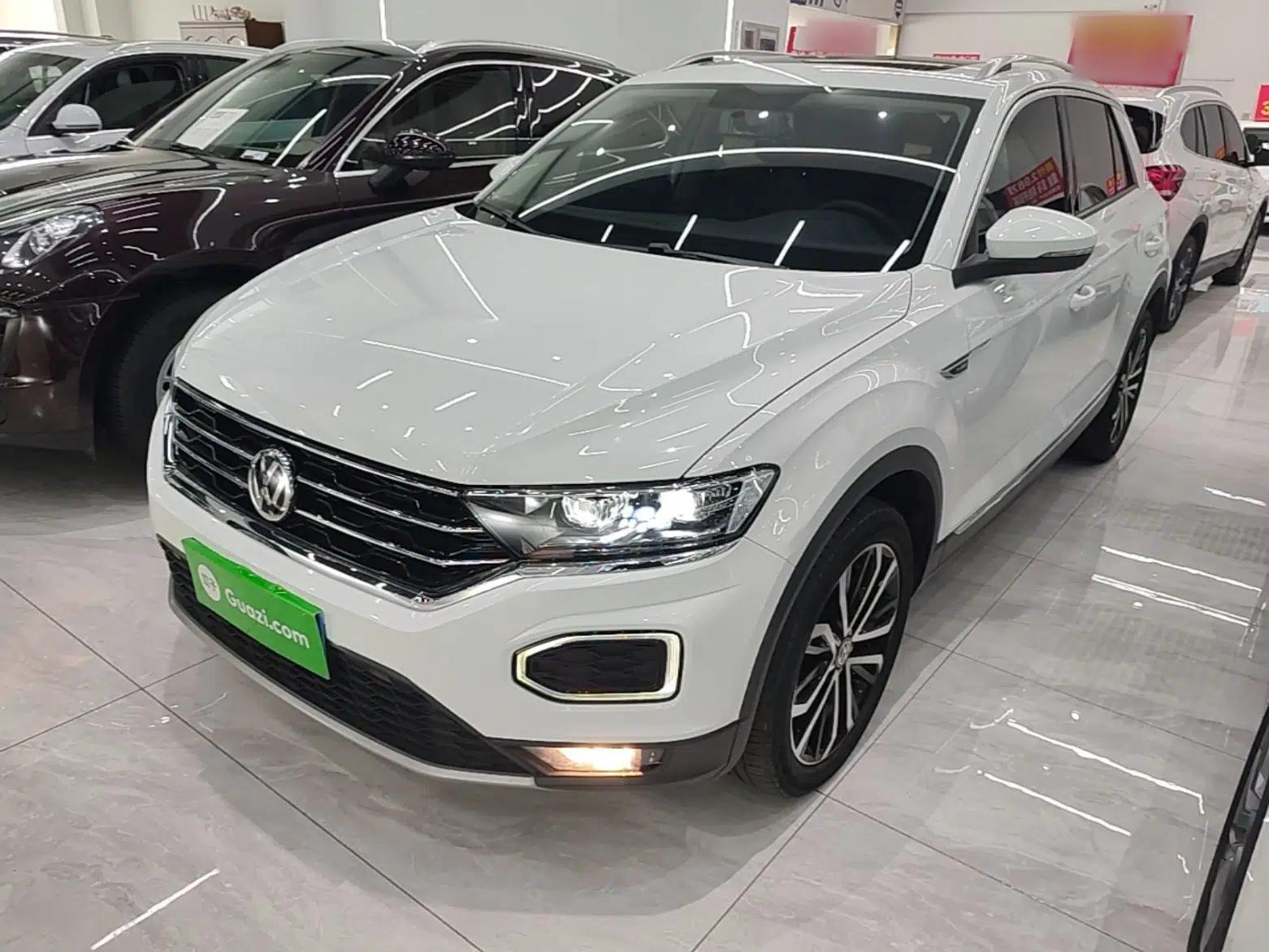 Volkswagen T-ROC 2020 280TSI DSG Two-Wheel Drive Comfort Version — миниатюра 1