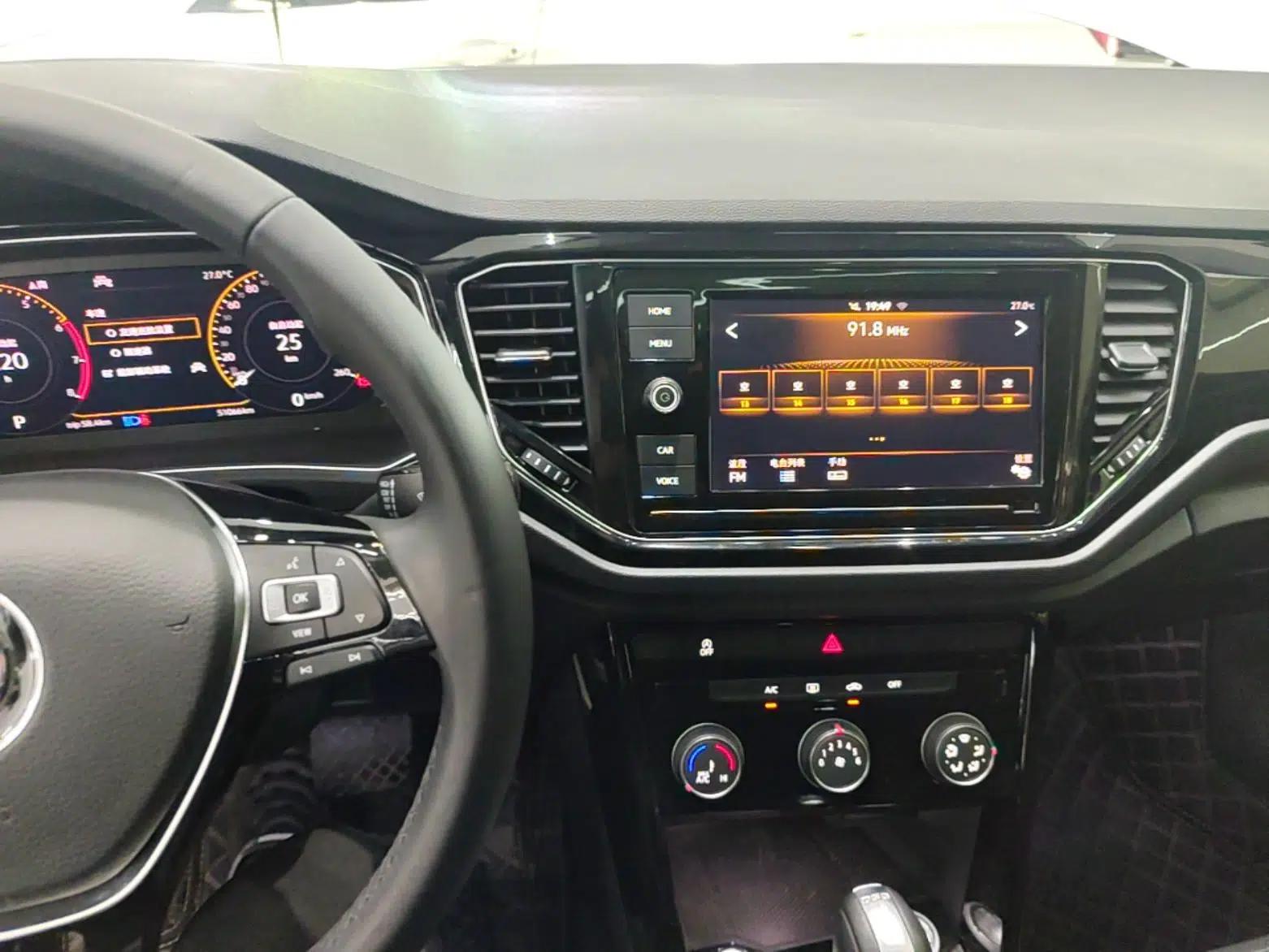 Volkswagen T-ROC 2020 280TSI DSG Two-Wheel Drive Comfort Version — миниатюра 15