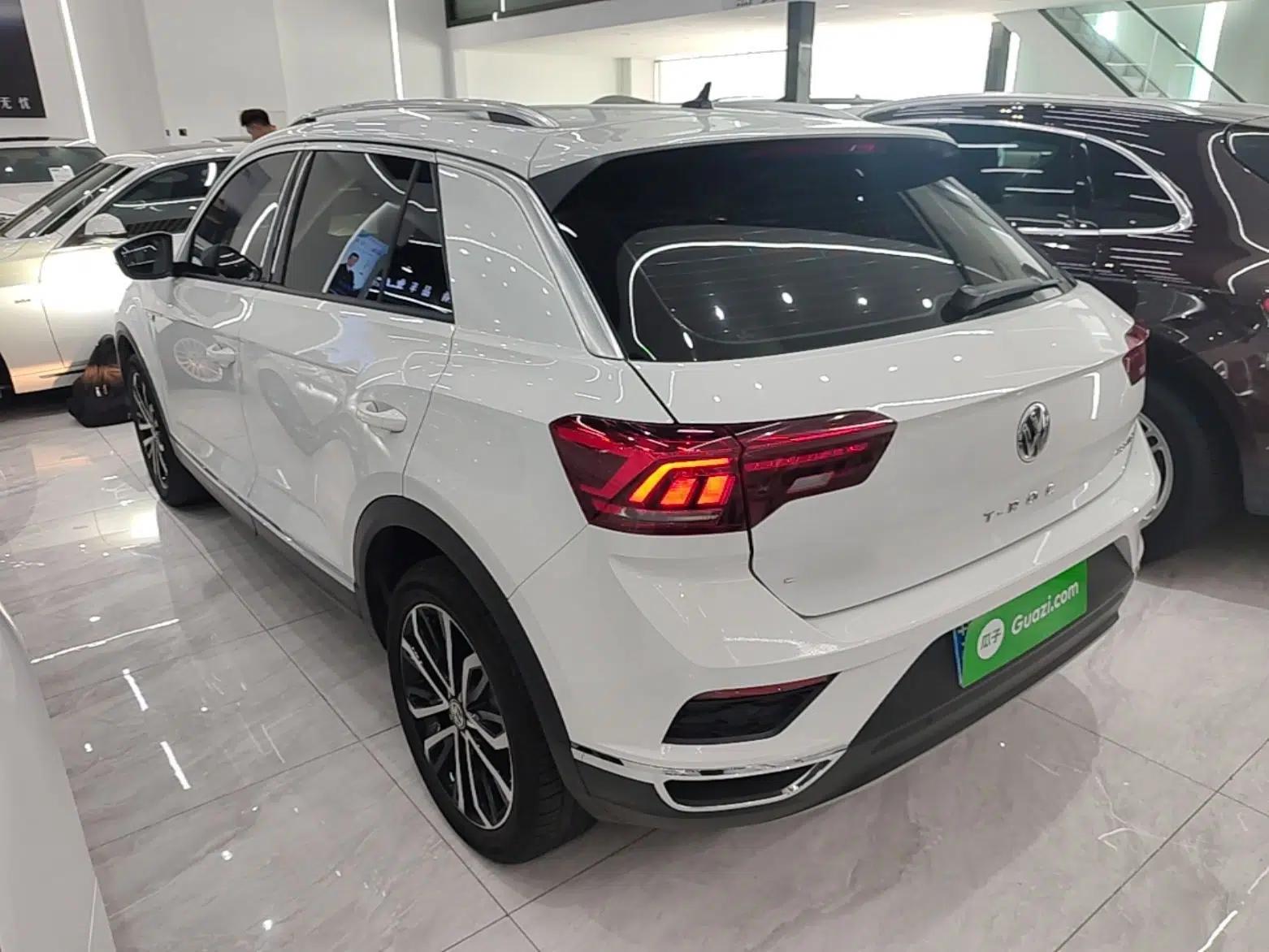 Volkswagen T-ROC 2020 280TSI DSG Two-Wheel Drive Comfort Version — миниатюра 4