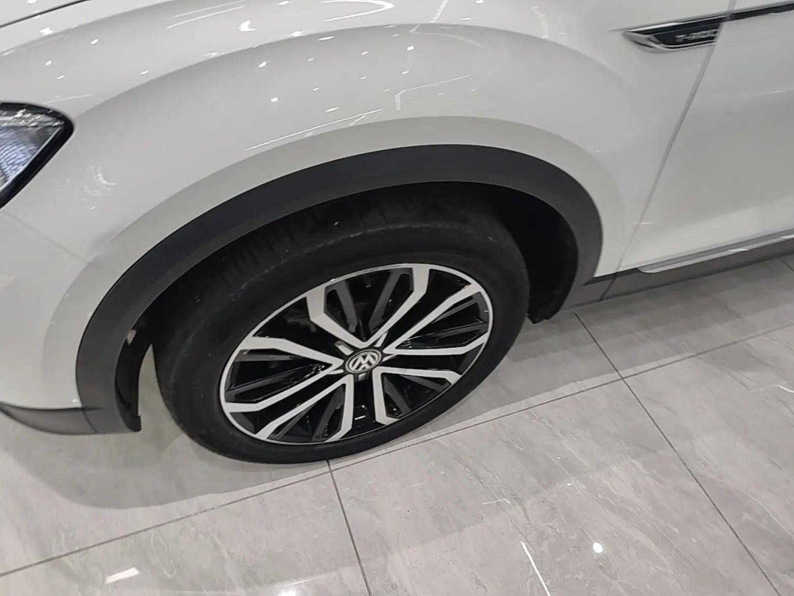 Volkswagen T-ROC 2020 280TSI DSG Two-Wheel Drive Comfort Version — миниатюра 10