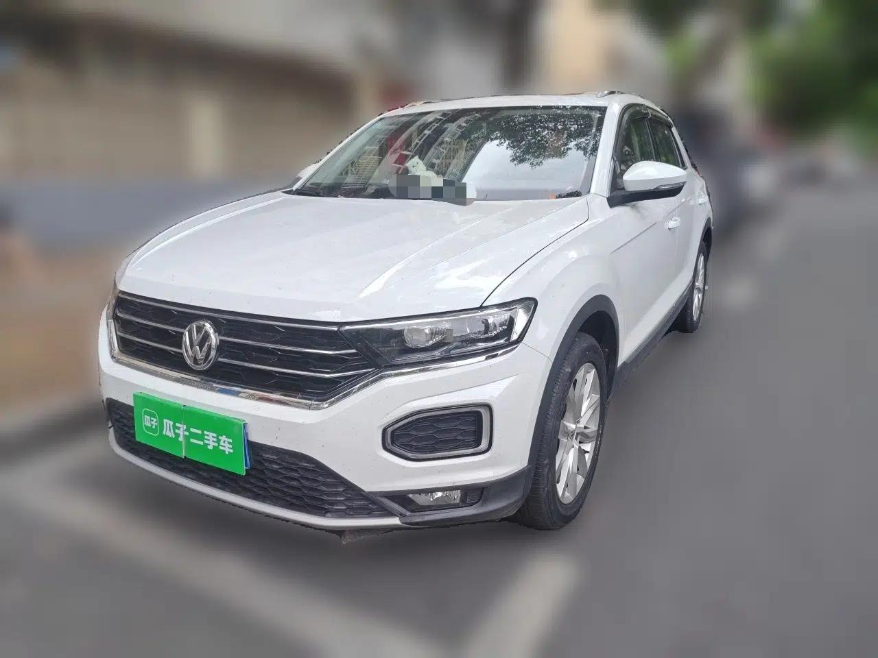 Volkswagen T-ROC 2020 230TSI DSG Two-Wheel Drive Advanced Version — миниатюра 1